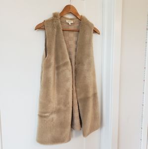 Crescent faux fur vest size M/L minidress length
